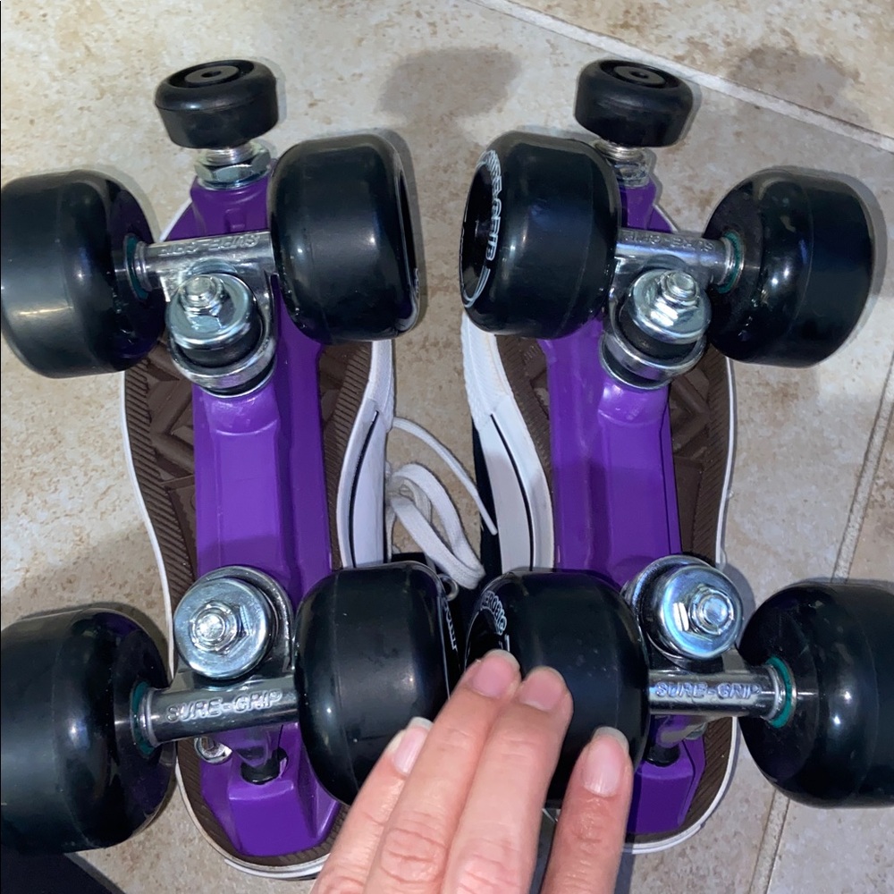*Viral* Feel Your Soul Converse Roller Skates!!lWomens 5.5 / Mens 3.5 - Picture 6 of 7